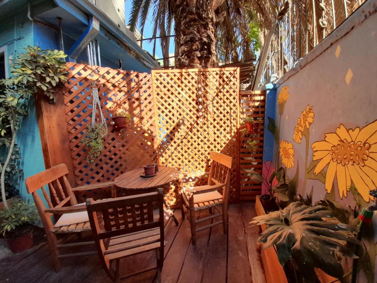 Atacama Hostel Backpackers Сантяго Екстериор снимка